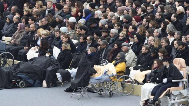 France holds memorial service for Paris attack victims - ảnh 1